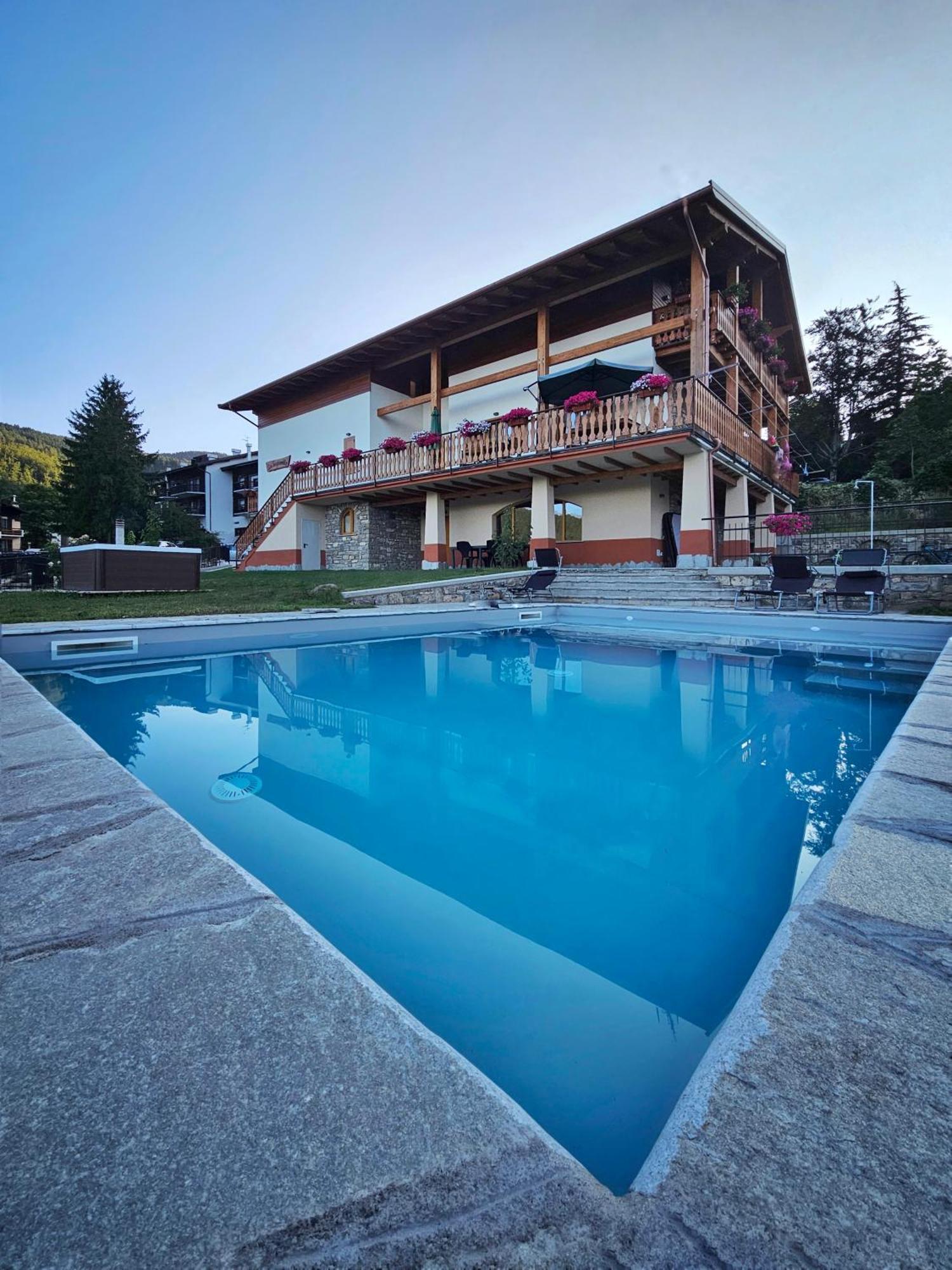 La Genzianella Affittacamere Santo Stefano d'Aveto Exterior photo